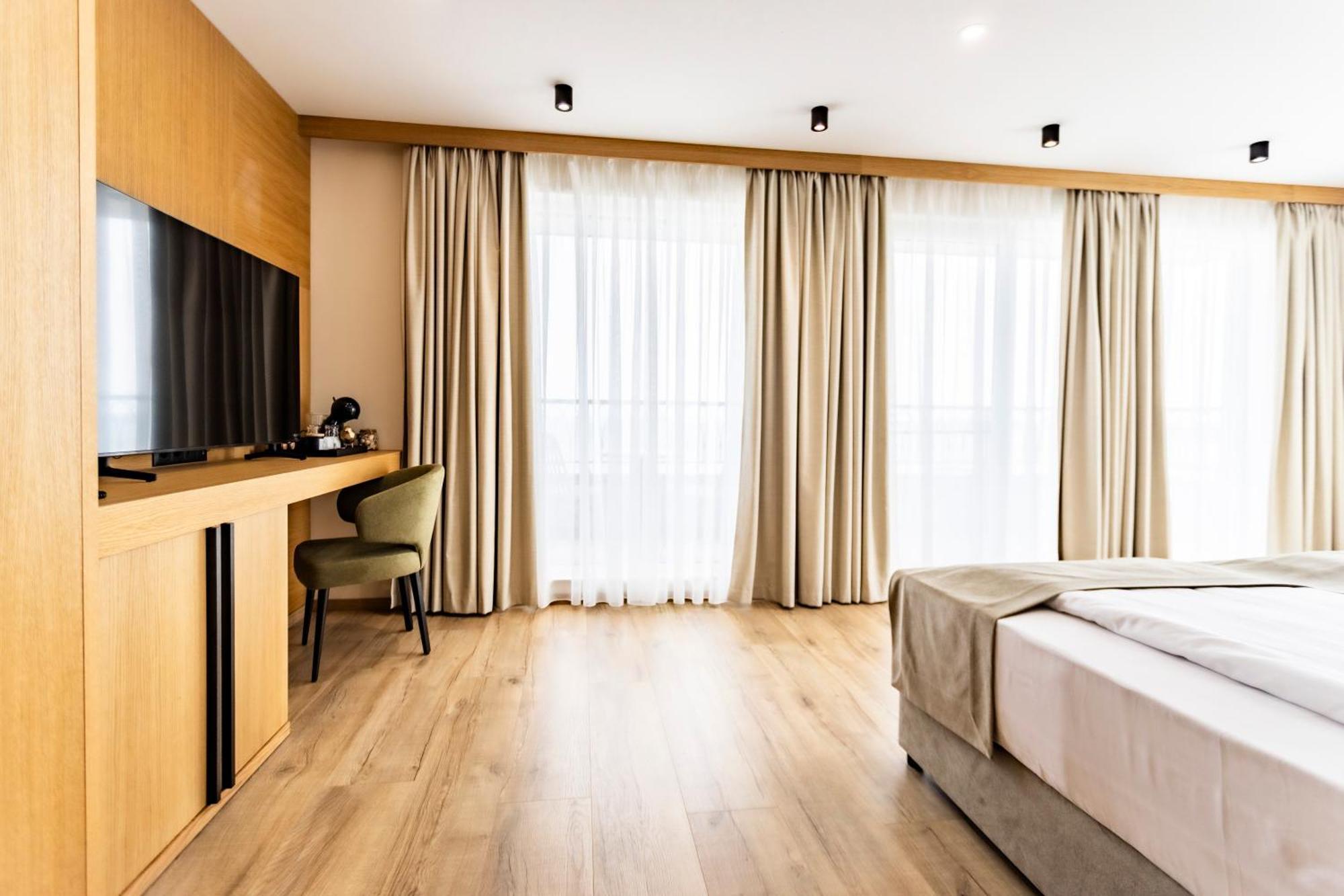 Natura All Seasons Boutique Hotel Burgas Exterior photo